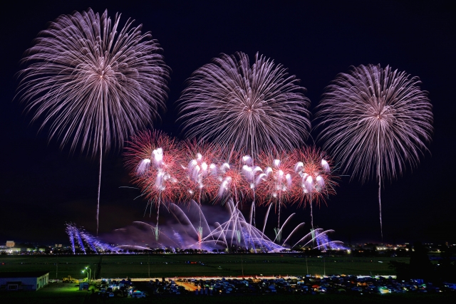 【初めてでも安心】大曲の花火は何時から？2026年の開始時間とタイムスケジュール